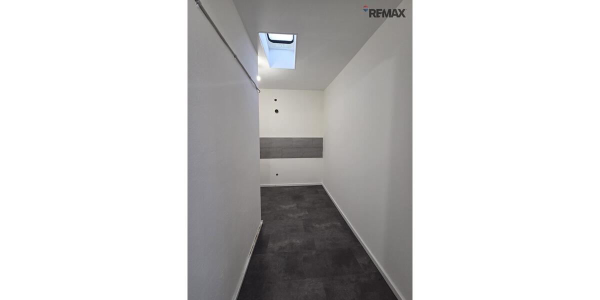 Dachgeschoßwohnung Coburg - 3 Zimmer, 75 m&sup2;, 800&euro; | Angebot:24522135