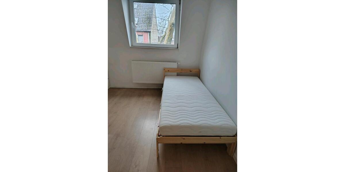 Wohnen auf Zeit Mülheim an der Ruhr Heißen - 1 Zimmer, 15 m&sup2;, 424&euro; | Angebot:24822232