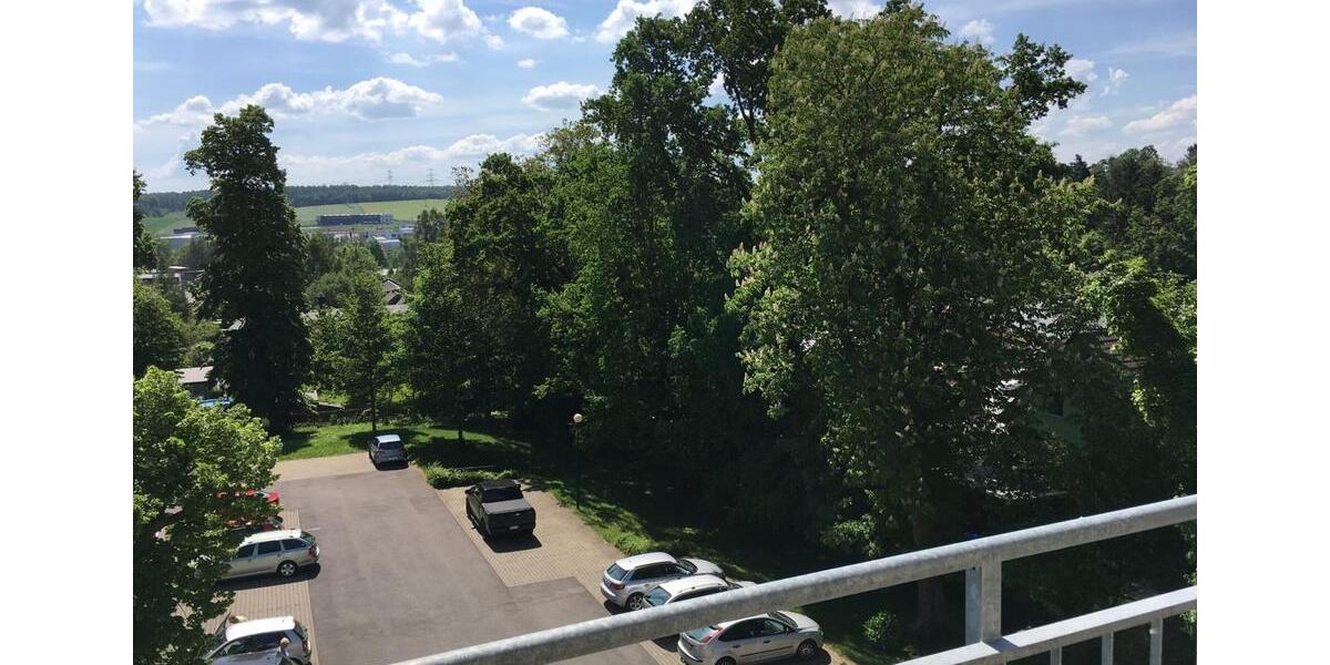 Etagenwohnung Limbach-Oberfrohna Oberfrohna - 4 Zimmer, 77 m&sup2;, 500&euro; | Angebot:24252571