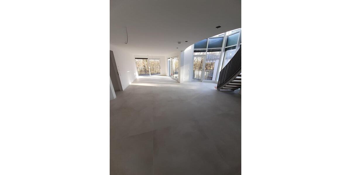 Etagenwohnung Fürth Atzenhof - 3 Zimmer, 166 m&sup2;, 2.200&euro; | Angebot:24863626