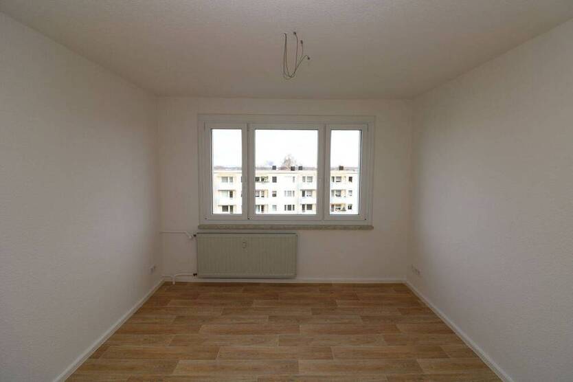 Kinderlachen willkommen...sanierte 5-Raum-FamilienWohnung mit Balkon!!!