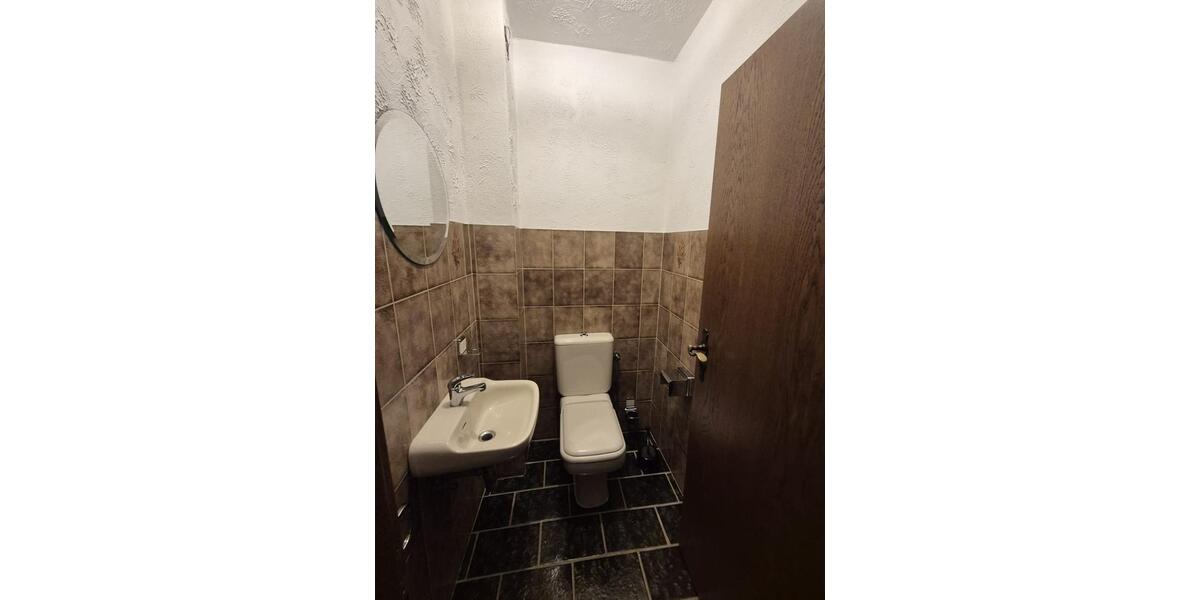 Wohnen auf Zeit Heinsberg - 5 Zimmer, 100 m&sup2;, 600&euro; | Angebot:23762367