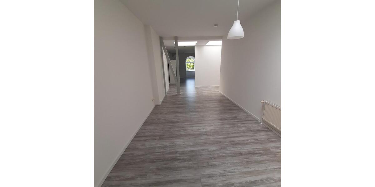 Dachgeschoßwohnung Magdeburg - 3 Zimmer, 105 m&sup2;, 700&euro; | Angebot:20606585