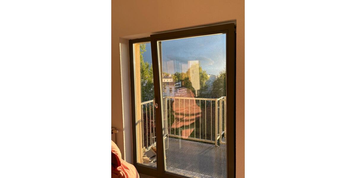 Zimmer zu vermieten + Möbel zu verkaufen (WG) 1 zimmer