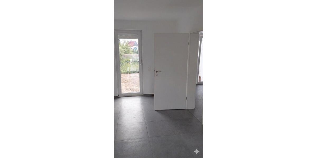 Erdgeschoßwohnung Biebesheim am Rhein - 2 Zimmer, 67 m&sup2;, 1.000&euro; | Angebot:26547046