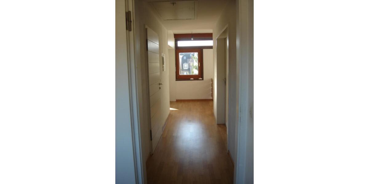 Etagenwohnung Essen Stadtbezirk III - 4 Zimmer, 120 m&sup2;, 1.320&euro; | Angebot:25053480