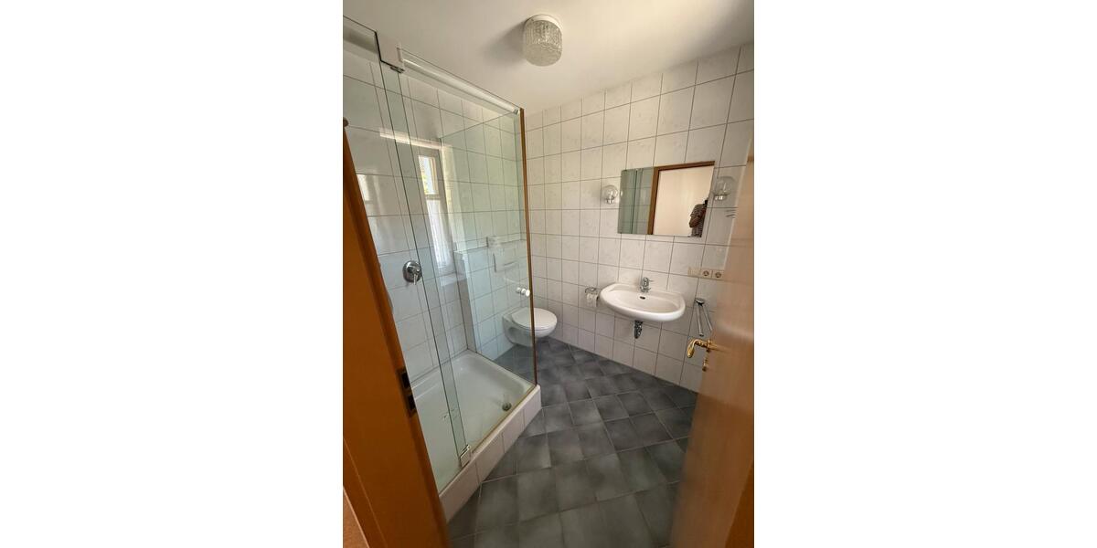 Erdgeschoßwohnung Ertingen - 3 Zimmer, 135 m&sup2;, 1.200&euro; | Angebot:26491772