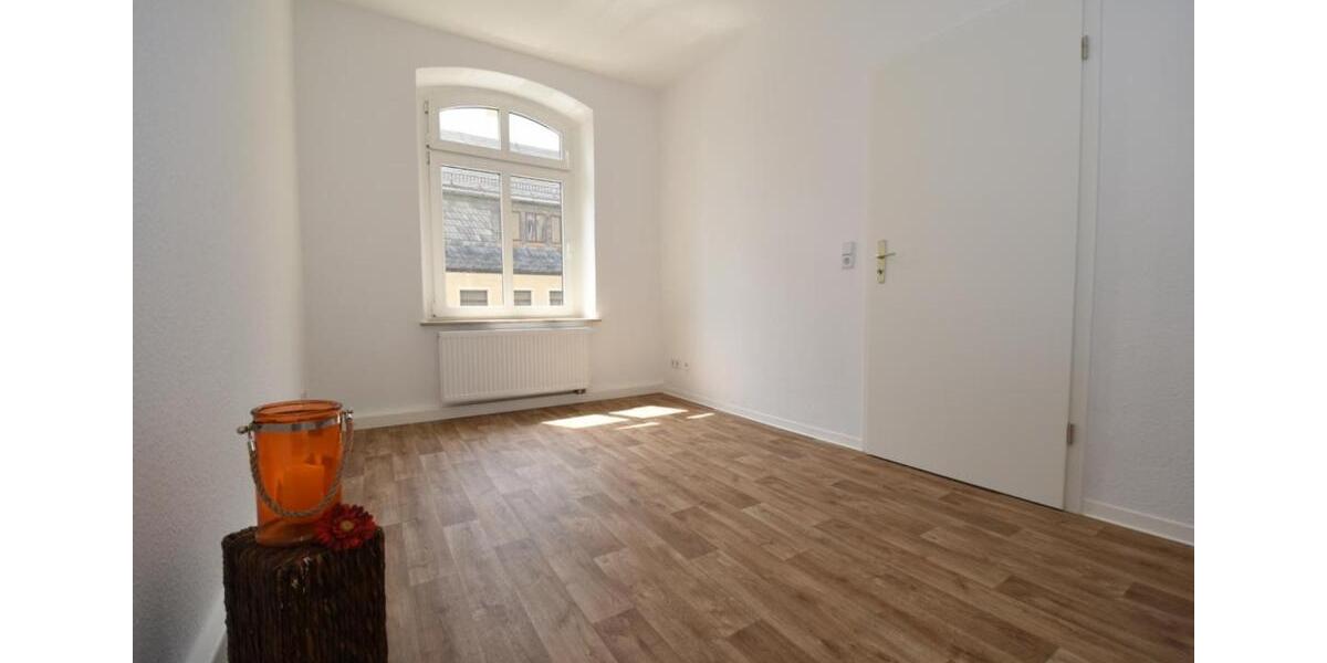 Erdgeschoßwohnung Hohenstein-Ernstthal Ernstthal - 3 Zimmer, 53 m&sup2;, 337&euro; | Angebot:24199360