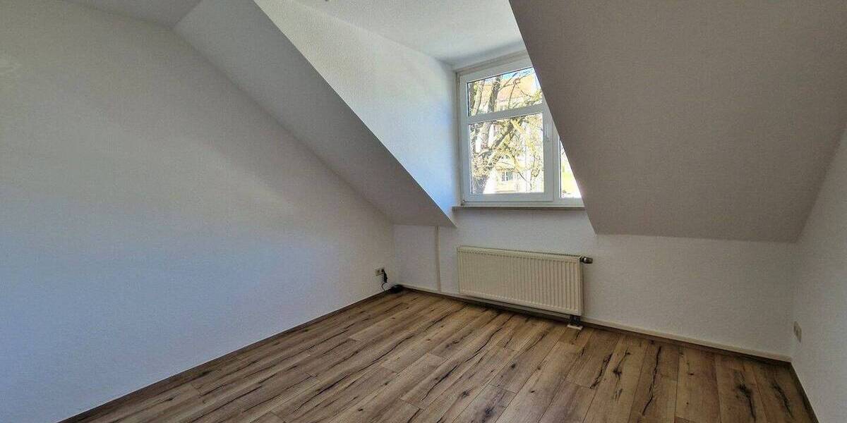 Etagenwohnung Sebnitz - 4 Zimmer, 99 m&sup2;, 550&euro; | Angebot:26618197