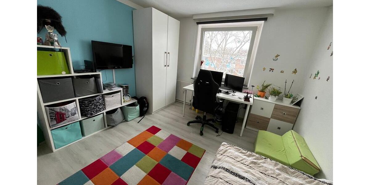 Moderne, voll möblierte 4-Zimmer-Wohnung mit zwei Balkonen 4 zimmer