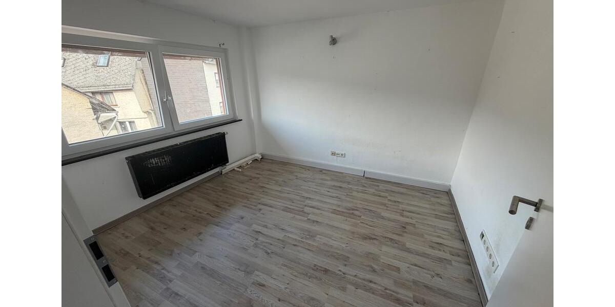 Etagenwohnung Weilmünster - 4 Zimmer, 120 m&sup2;, 1.050&euro; | Angebot:26286532