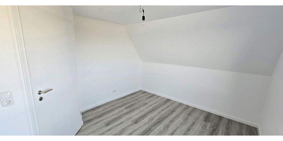 Etagenwohnung Schöningen - 4 Zimmer, 90 m&sup2;, 565&euro; | Angebot:26149203