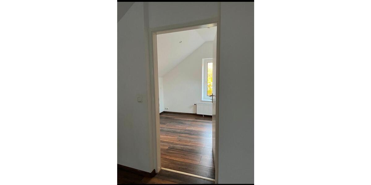Maisonettenwohnung Bordesholm - 6.5 Zimmer, 160 m&sup2;, 1.600&euro; | Angebot:26503262