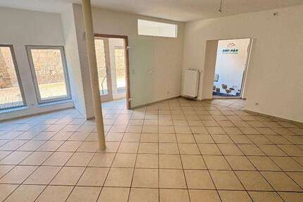Wohnung Halberstadt - 1 Zimmer, 55 m&sup2;, 331&euro; | Angebot:27249138