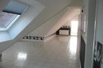 Dachgeschoßwohnung Niederaula - 2.5 Zimmer, 1 m&sup2;, 584&euro; | Angebot:26148671