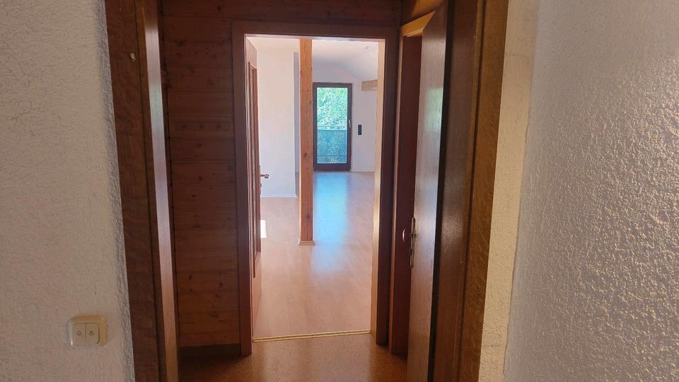 Dachgeschoßwohnung Leidersbach - 1 Zimmer, 48 m&sup2;, 700&euro; | Angebot:22931610