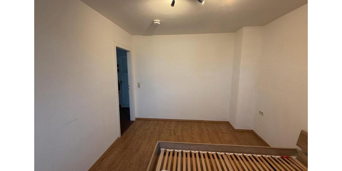 Dachgeschoßwohnung Dresden Cotta - 3 Zimmer, 50 m&sup2;, 596&euro; | Angebot:26030273