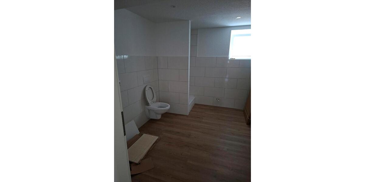 Erdgeschoßwohnung Würzburg Heuchelhof - 3 Zimmer, 94 m&sup2;, 700&euro; | Angebot:26481240