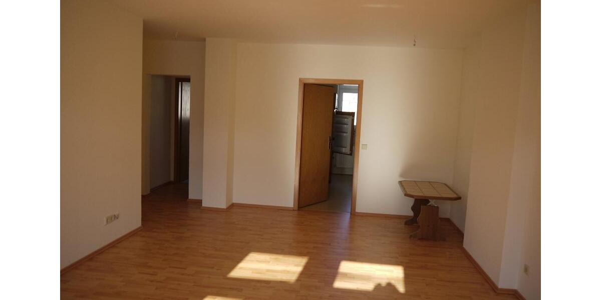 Dachgeschoßwohnung Plauen Bahnhofsvorstadt - 1 Zimmer, 47 m&sup2;, 250&euro; | Angebot:26402617