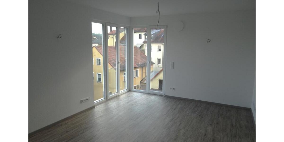 Etagenwohnung Ansbach - 3 Zimmer, 95 m&sup2;, 990&euro; | Angebot:25374536