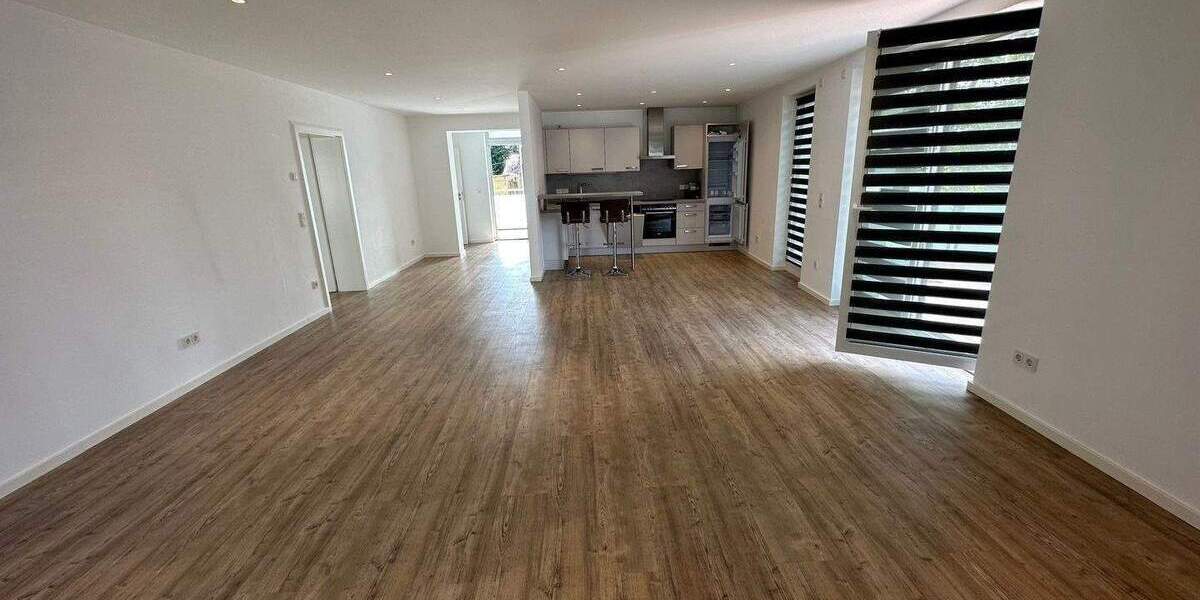 Etagenwohnung Trier Innenstadt - 2 Zimmer, 97 m&sup2;, 1.330&euro; | Angebot:26106695