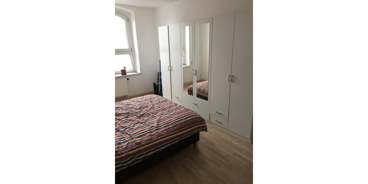 Etagenwohnung Gröditz - 2 Zimmer, 75 m&sup2;, 410&euro; | Angebot:23863088
