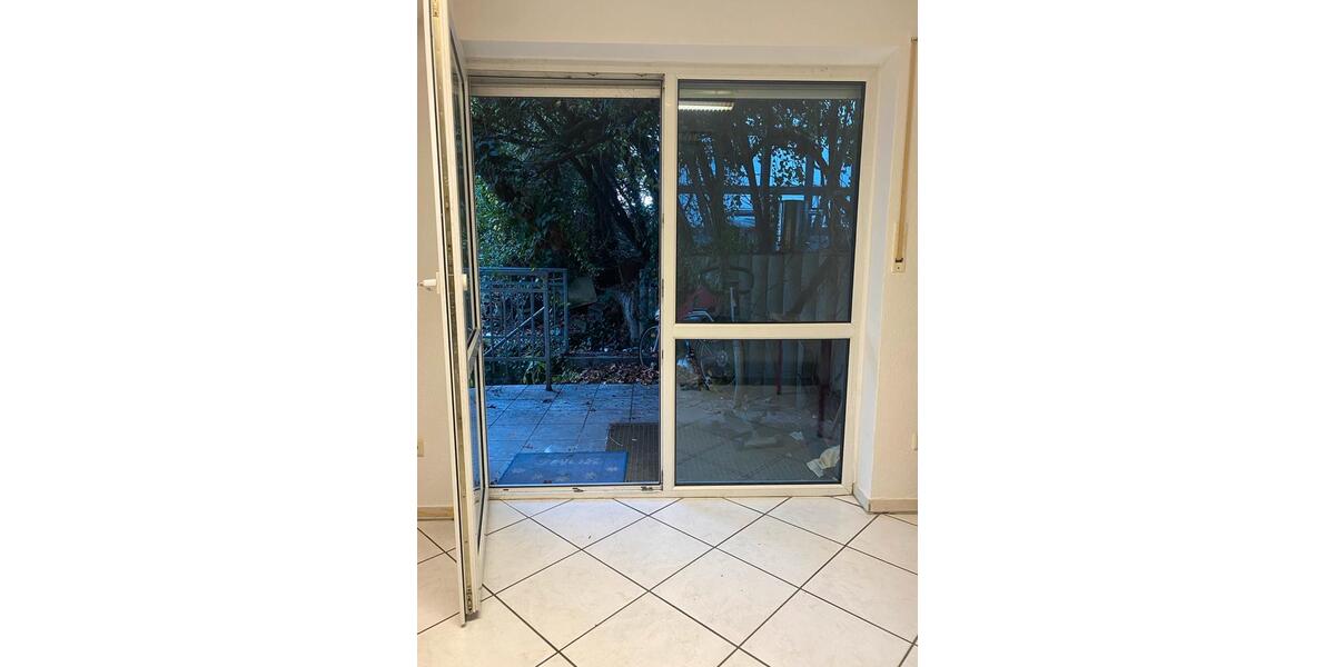 Erdgeschoßwohnung Bonn Küdinghoven - 2 Zimmer, 60 m&sup2;, 1.150&euro; | Angebot:24622321