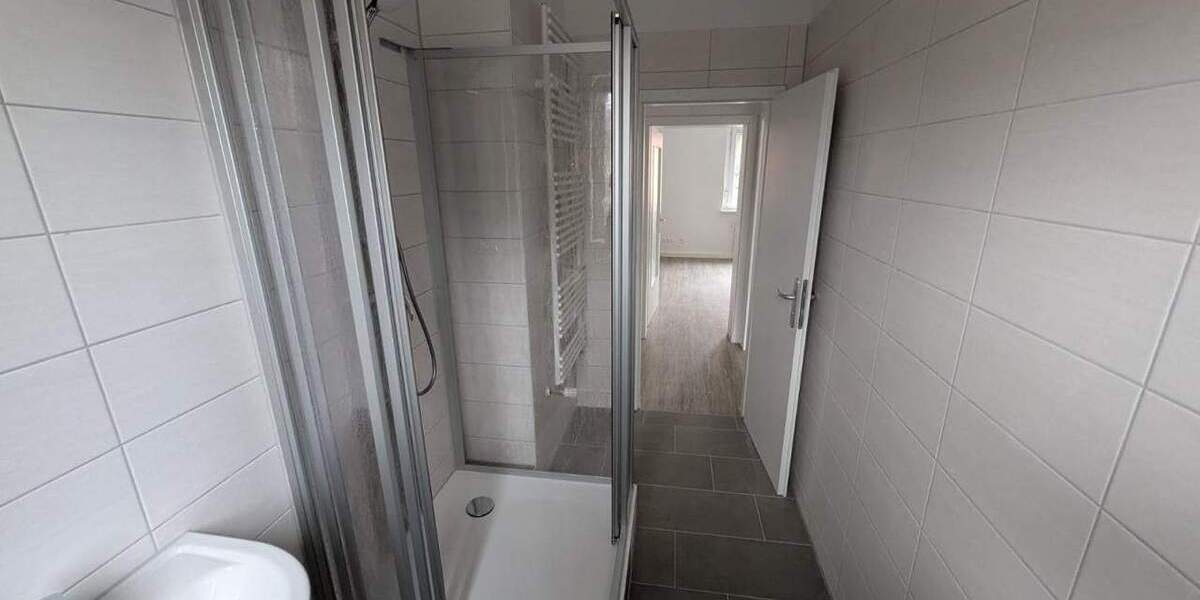 Etagenwohnung Schkeuditz - 3 Zimmer, 61 m&sup2;, 549&euro; | Angebot:24155471