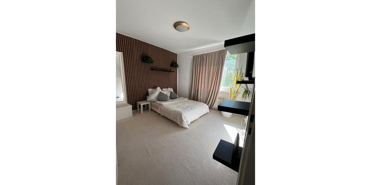 Wohnen auf Zeit Berlin Neukölln - 2 Zimmer, 38 m&sup2;, 1.100&euro; | Angebot:26703186