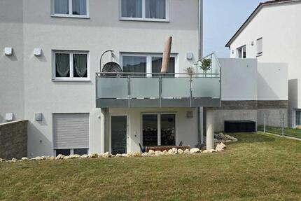 Sonnige Doppelhaushälfte mit großem Garten 5 zimmer