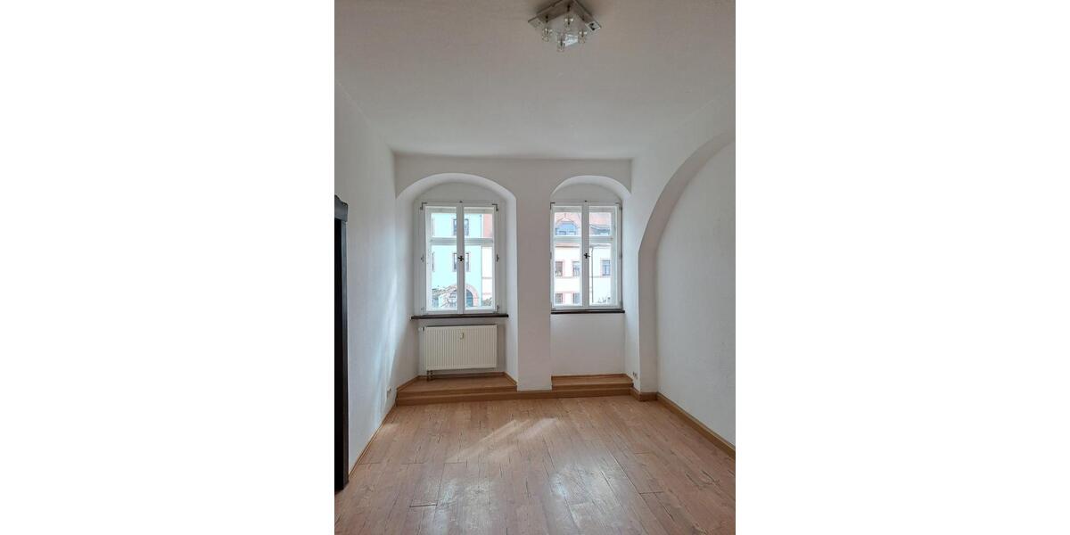 Etagenwohnung Colditz - 4 Zimmer, 127 m&sup2;, 570&euro; | Angebot:25902827
