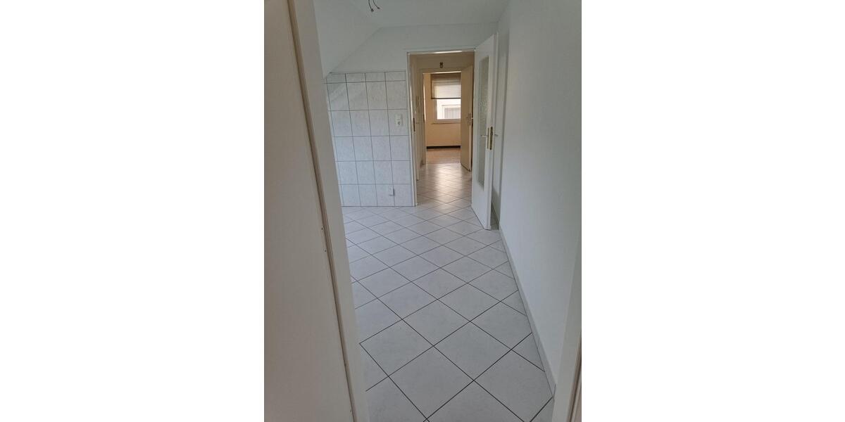 Dachgeschoßwohnung Heidenrod - 3 Zimmer, 90 m&sup2;, 700&euro; | Angebot:26537437