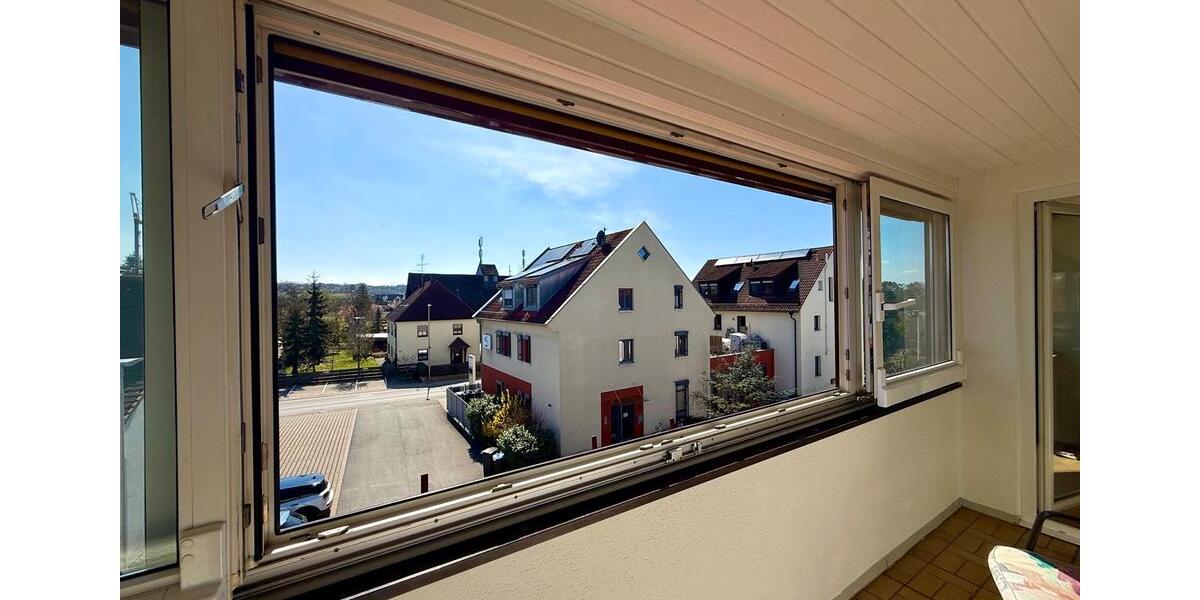 Dachgeschoßwohnung Langensendelbach - 3 Zimmer, 77 m&sup2;, 750&euro; | Angebot:26025723