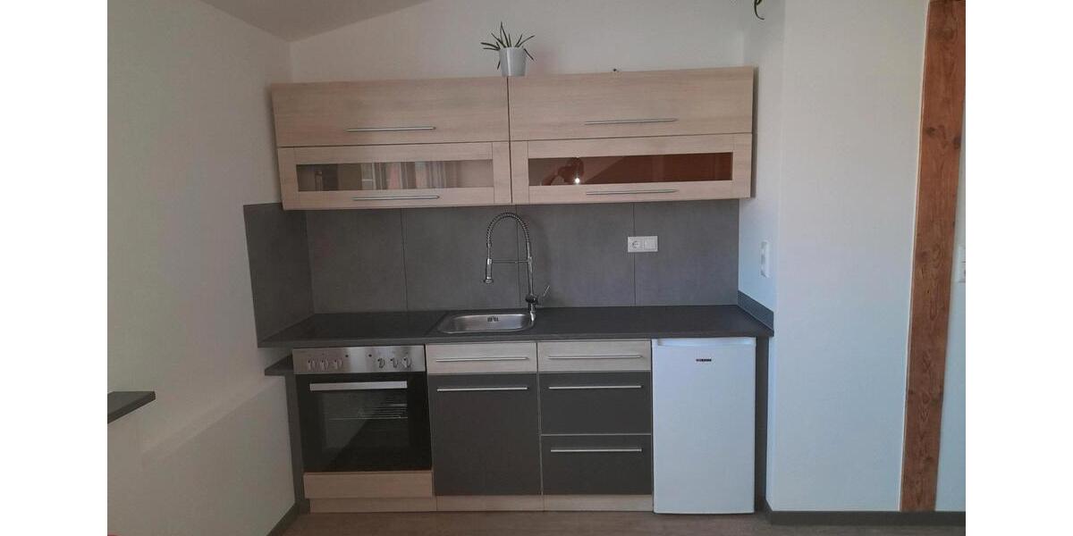 Dachgeschoßwohnung Cham - 1 Zimmer, 24 m&sup2;, 390&euro; | Angebot:26338970
