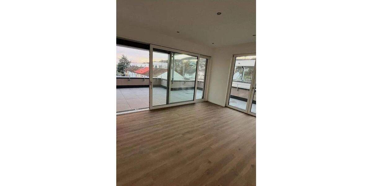 Etagenwohnung Lörrach - 3 Zimmer, 109 m&sup2;, 1.746&euro; | Angebot:24517391