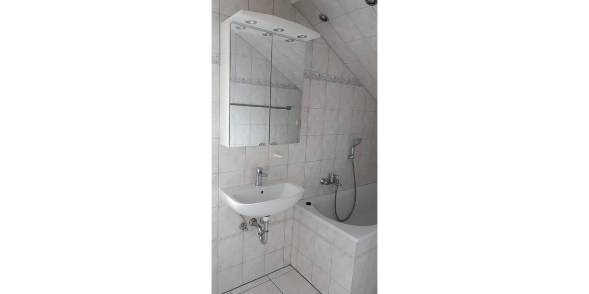 Dachgeschoßwohnung Köln Kalk - 2 Zimmer, 50 m&sup2;, 725&euro; | Angebot:26679371
