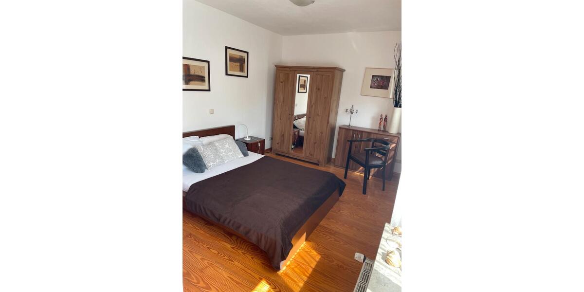 Erdgeschoßwohnung Schwerin Altstadt - 2 Zimmer, 60 m&sup2;, 1.250&euro; | Angebot:24552991