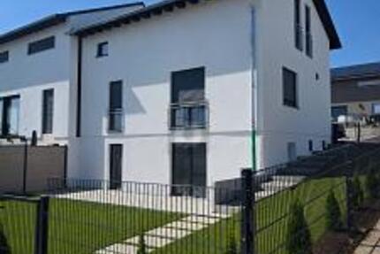 ERSTBEZUG: GROß, MODERN, ENERGIEEFFIZIENT - Haus Großmehring | Angebot:26984376