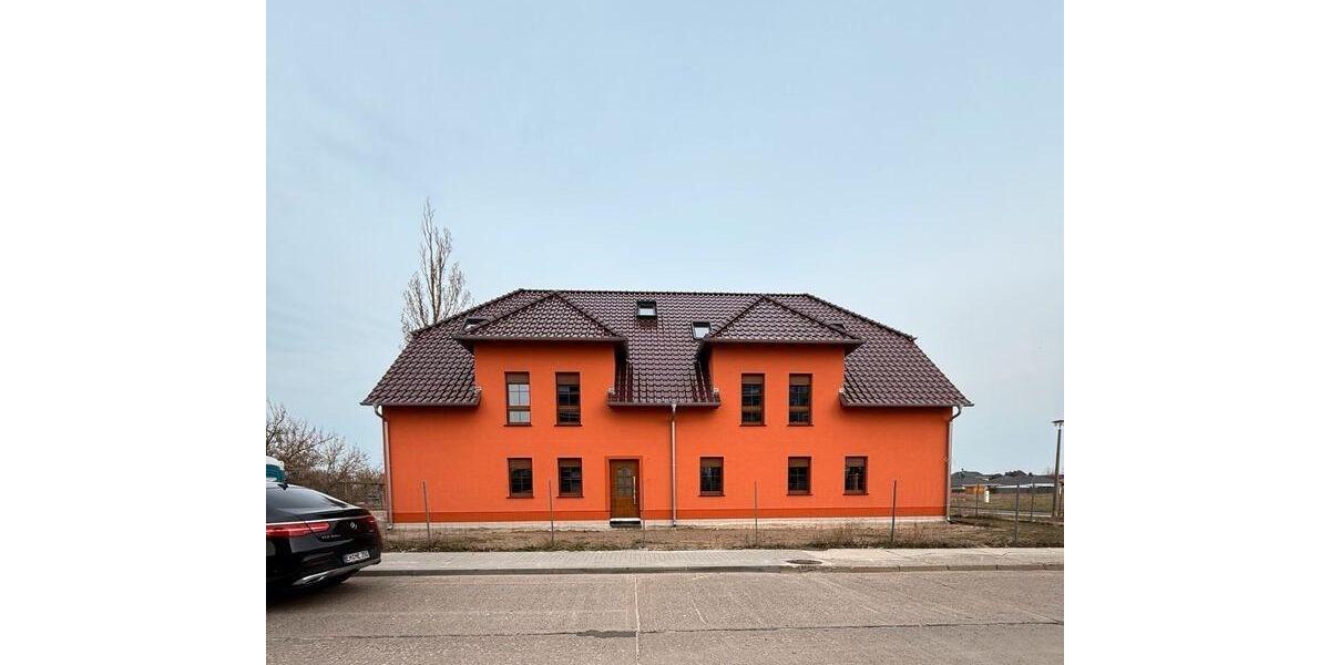 Etagenwohnung Eisenhüttenstadt - 3 Zimmer, 100 m&sup2;, 10&euro; | Angebot:26126216