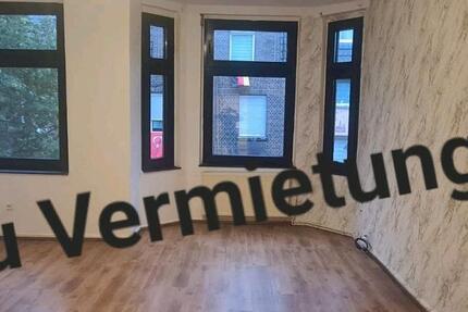 84 qm Wohnung mit Balkon,Keller , Garten mit Nutzung 4 zimmer