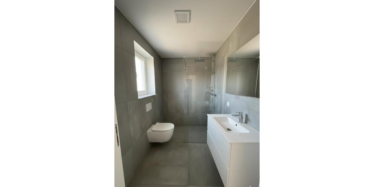 Moderne 2,5-Zimmerwohnung mit 42qm Dachterrasse im KFW-40+ Neubau 2.5 zimmer