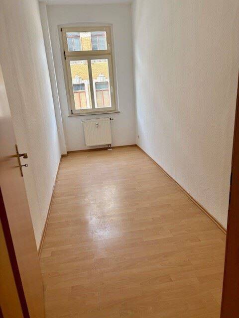 Helle 2-Zimmer-Wohnung mit Balkon in Altenburg zu vermieten