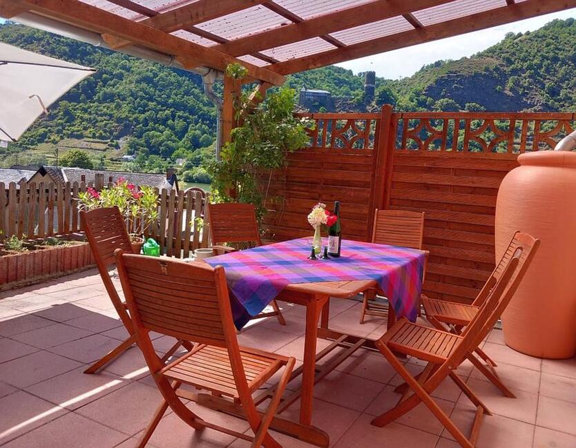 Einfamilienhaus in 56332 Burgen „Ideal für Familien“