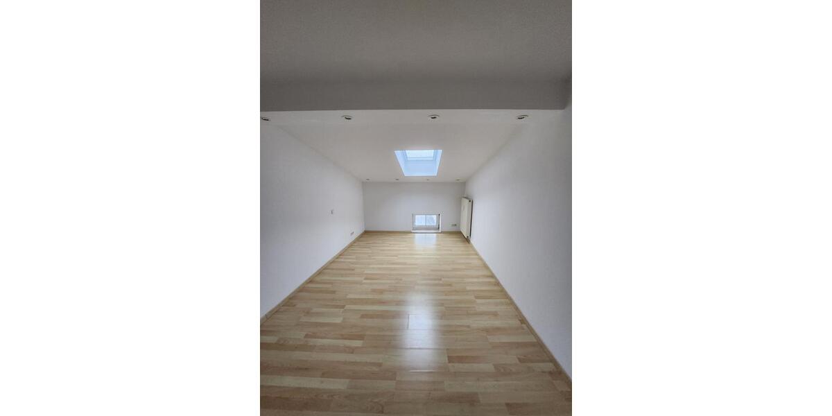 Dachgeschoßwohnung Güstrow - 3 Zimmer, 107 m&sup2;, 792&euro; | Angebot:25870491