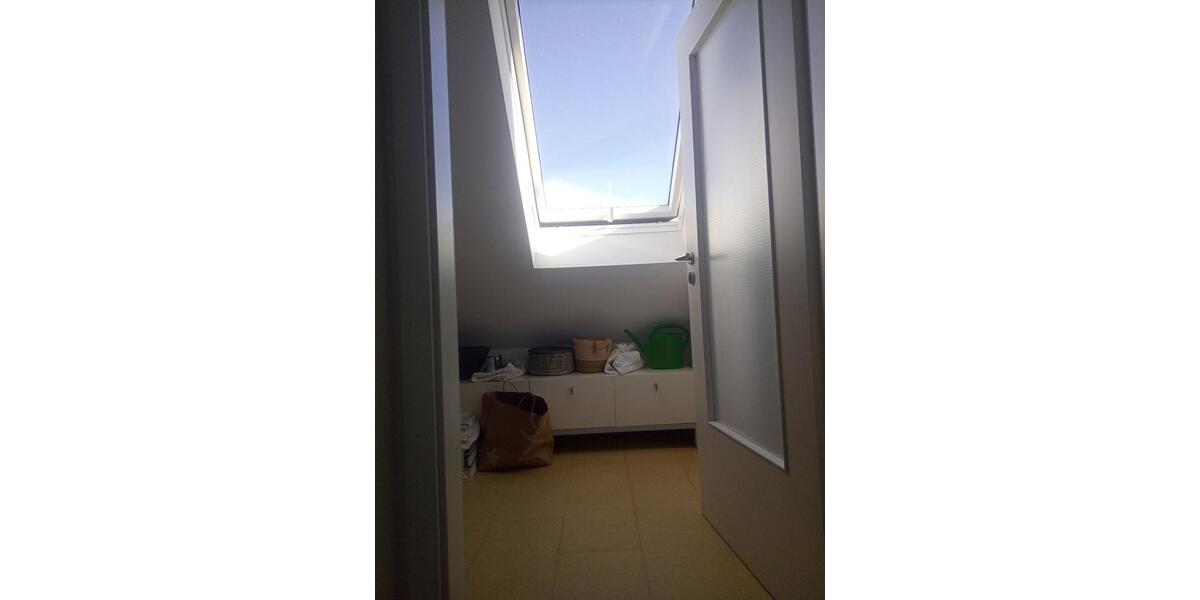 Dachgeschoßwohnung Runkel - 3 Zimmer, 105 m&sup2;, 1.365&euro; | Angebot:26041308
