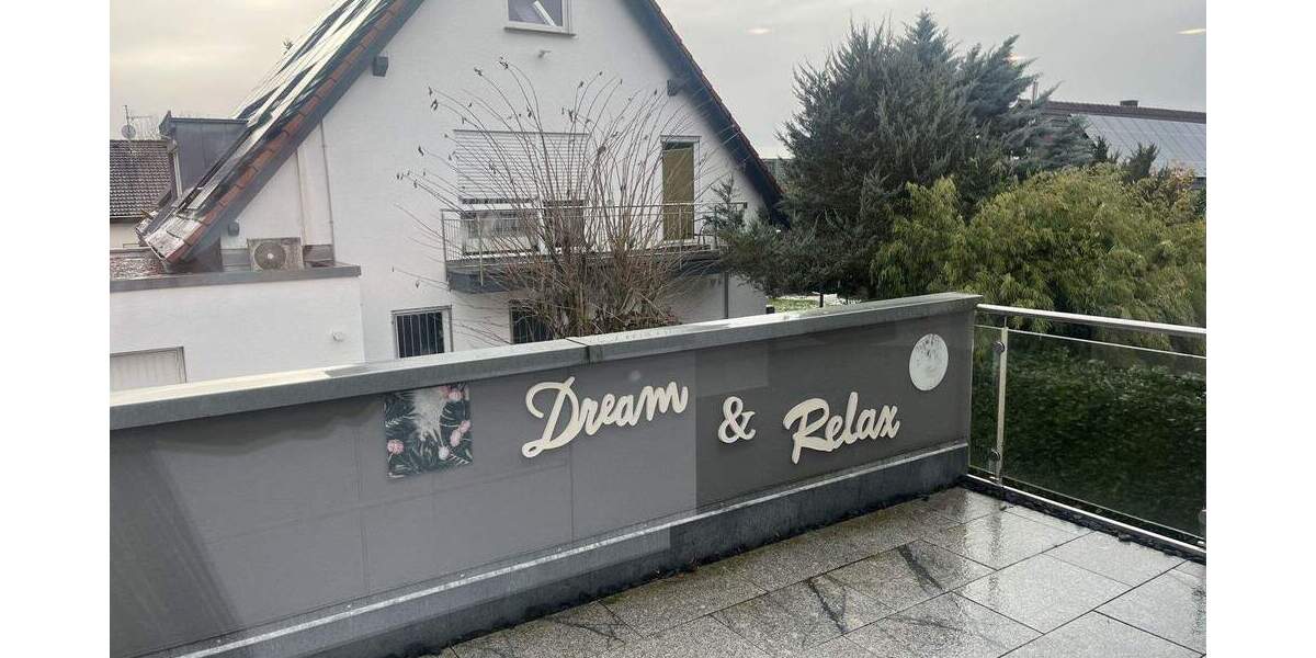 Etagenwohnung Böblingen - 3 Zimmer, 109 m&sup2;, 1.800&euro; | Angebot:24497716