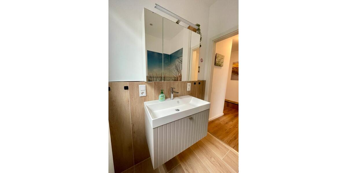 Wohnen auf Zeit Brake (Unterweser) - 4 Zimmer, 120 m&sup2;, 330&euro; | Angebot:26432774