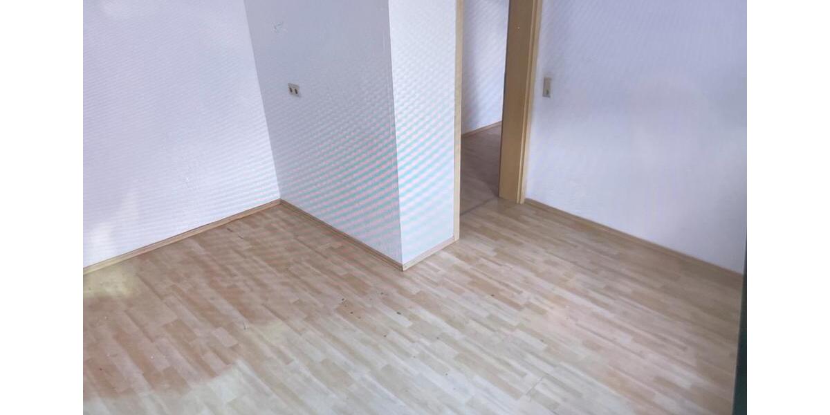 Dachgeschoßwohnung Sondershausen - 1 Zimmer, 90 m&sup2;, 600&euro; | Angebot:25550355