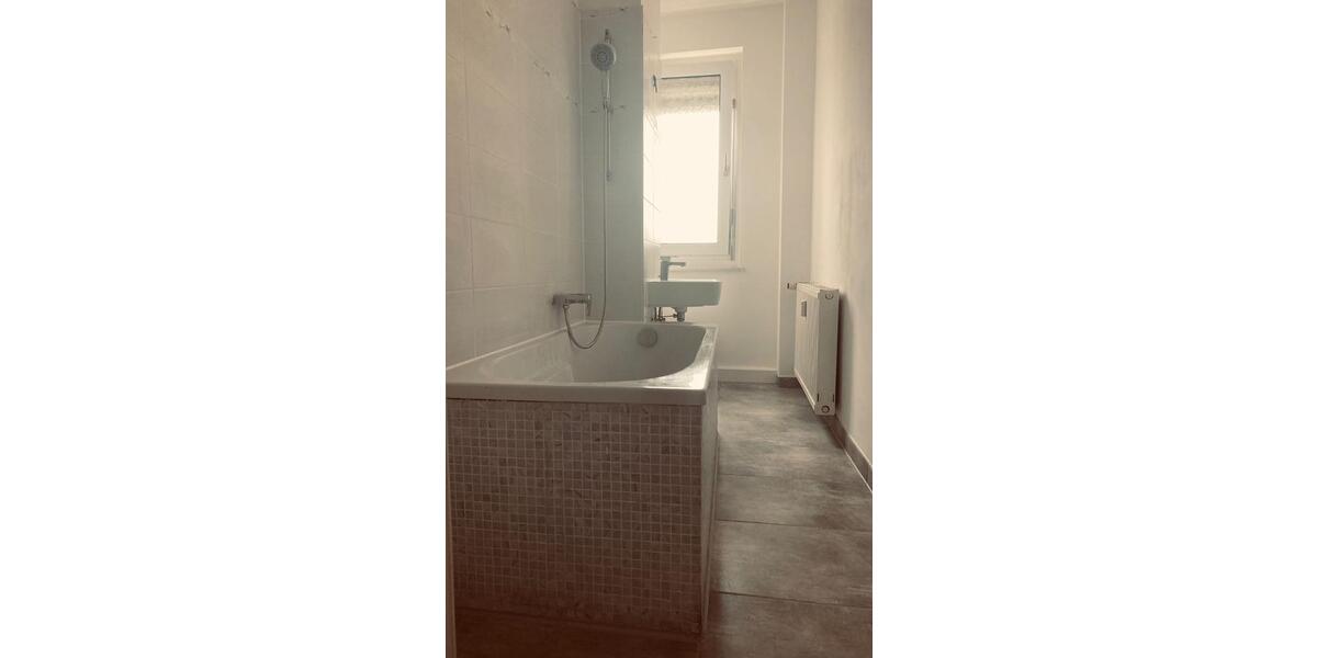 Etagenwohnung Neukieritzsch - 4 Zimmer, 75 m&sup2;, 900&euro; | Angebot:25586935