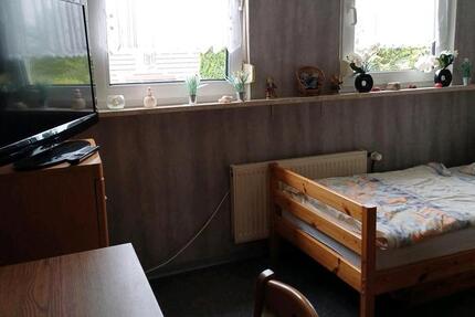 Wohnen auf Zeit Friedeburg - 4 Zimmer, 14 m&sup2;, 15&euro; | Angebot:16495187